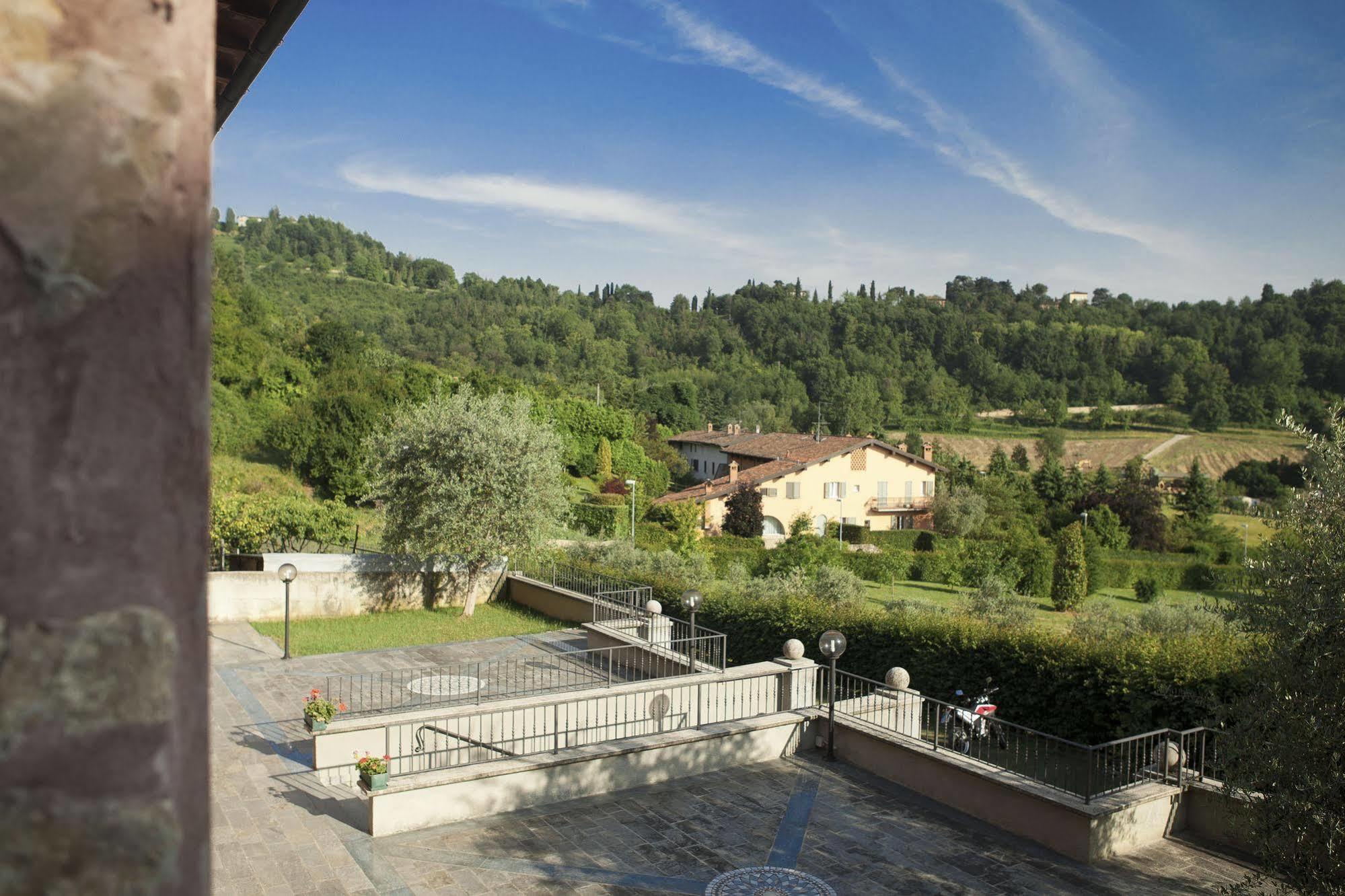 Dimora Le Nove Fate Hotel Bergamo Exterior foto